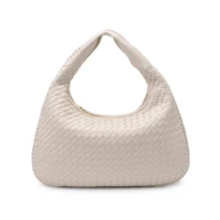 Adela Hobo