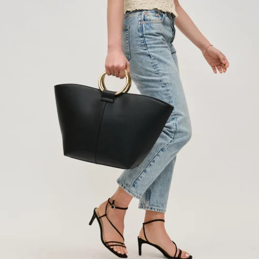 Alexa Tote