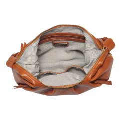 Leora Hobo