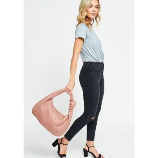 Vanessa Hobo